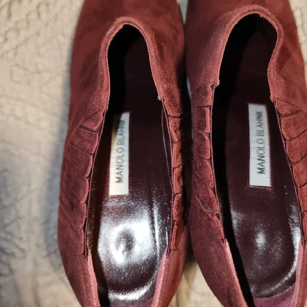 Manolo Blahnik Livrea Burgundy Suede Ankle Booties Size 38 - LIKE NEW CONDITION - Picture 7 of 7
